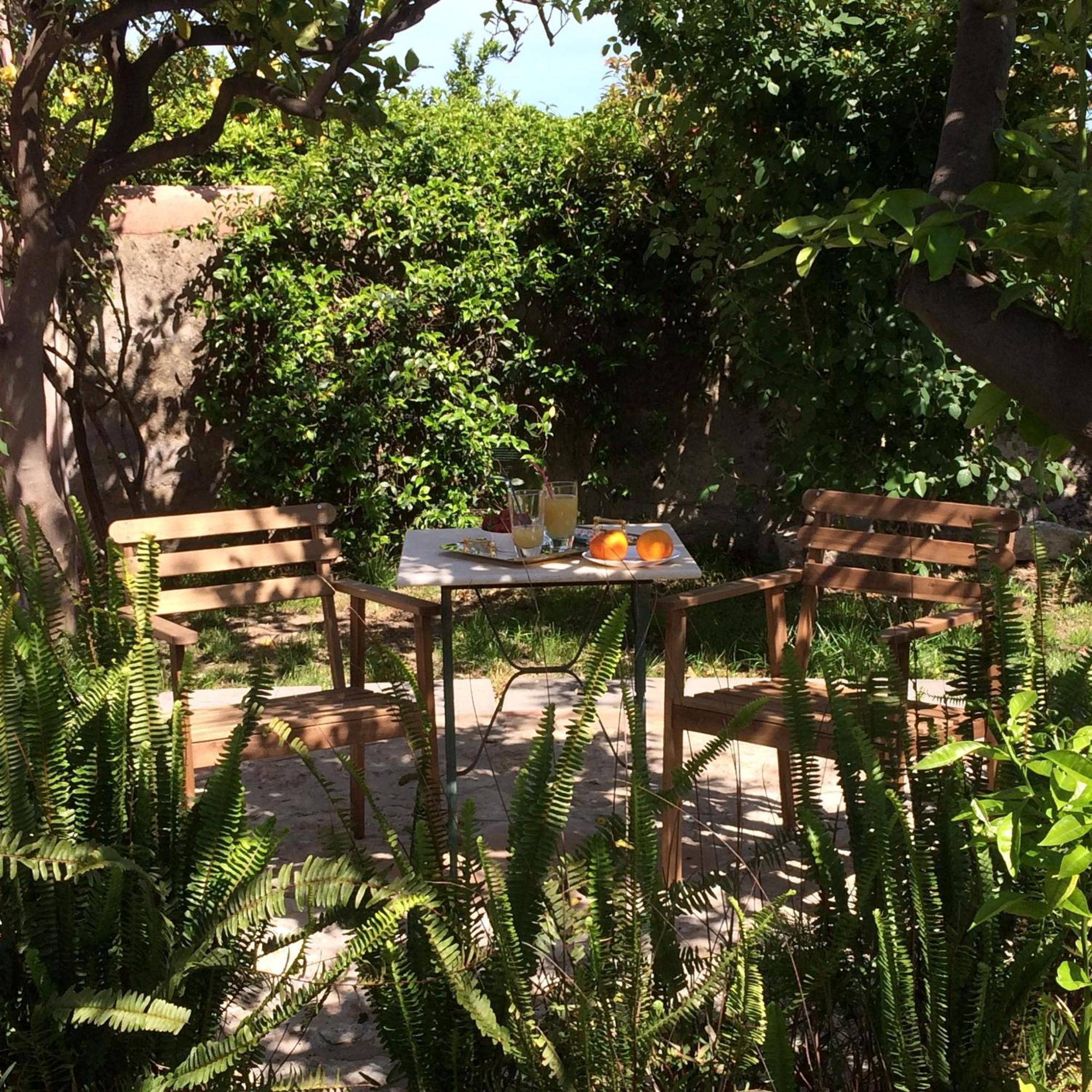 Il Giardino Segreto Bed & Breakfast Трапитело Стая снимка
